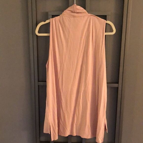Vince Camuto blush sleeveless turtleneck Rayon spandex top. Size L Tunic - Picture 3 of 5